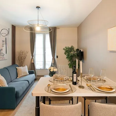 Comfy & Luminous Near Nation * Parijs