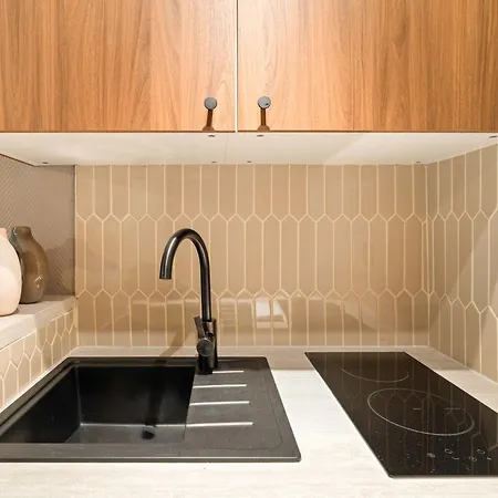 Comfy & Luminous Near Nation Appartement Parijs